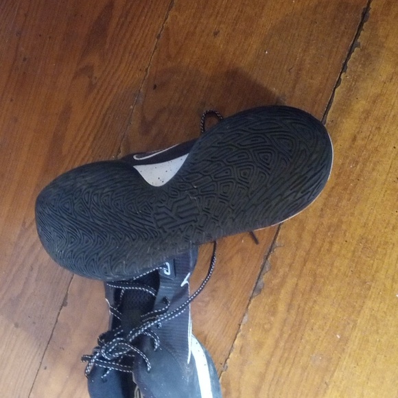Black n white Nike, size 9 us, - Picture 2 of 4